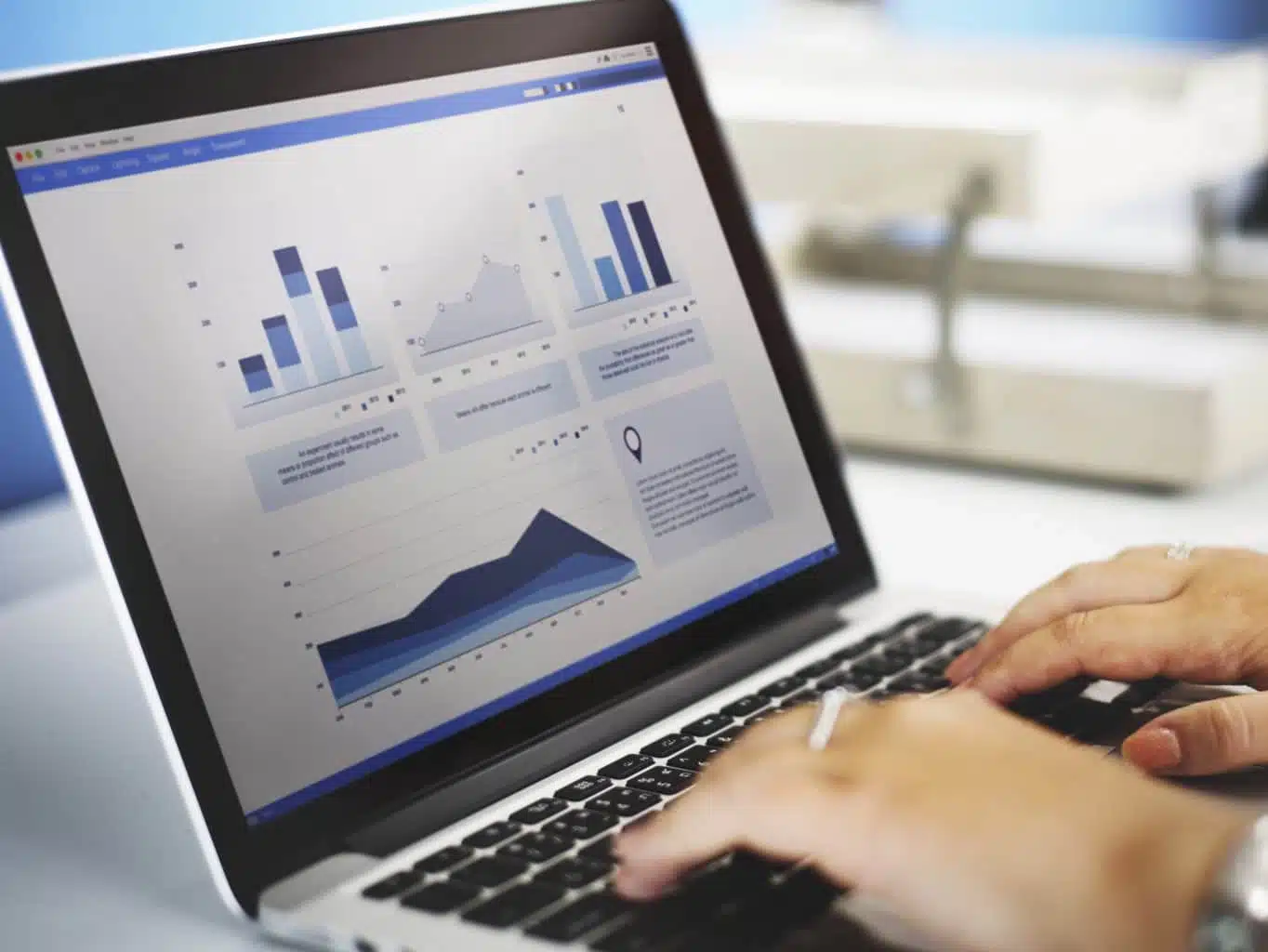 9 Warehouse Management Software Benefits